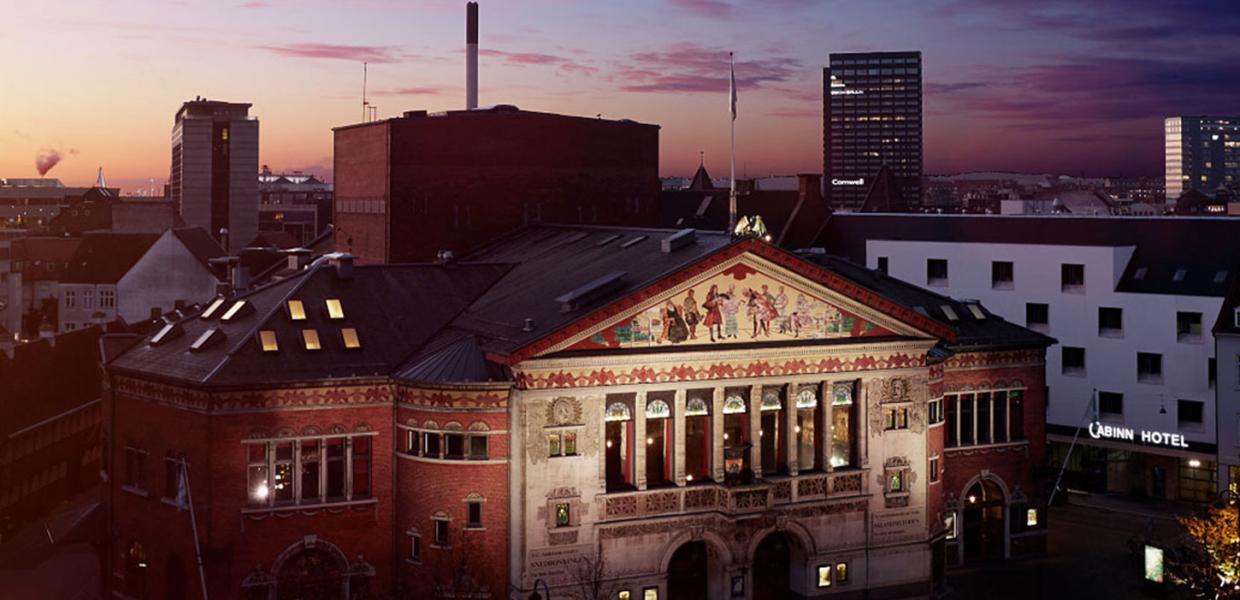 Få en uforglemmelig oplevelse i det smukke Aarhus Teater